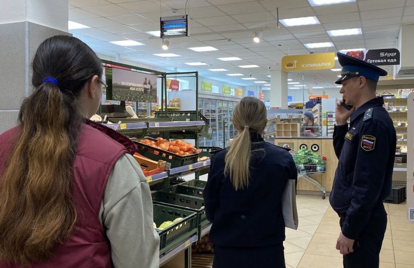 ​В пермском «Магните» на Крупской запретили продажу весовой продукции из-за антисанитарии и пищевой моли