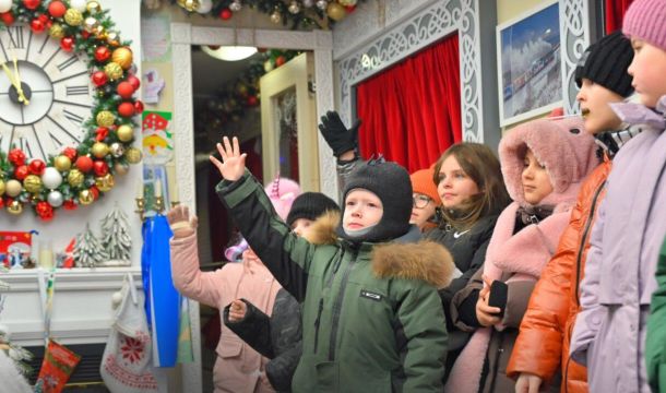 ​Дети участников СВО из Прикамья побывали на экскурсии в Поезде Деда Мороза