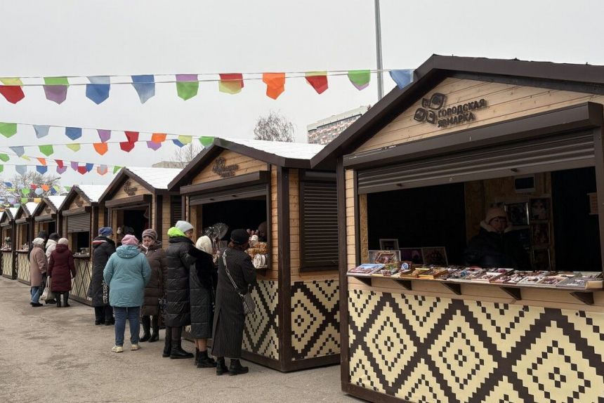 В Перми на эспланаде открылась Масленичная ярмарка 