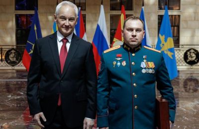 Президент наградил Героя России командира отряда «Тайфун»