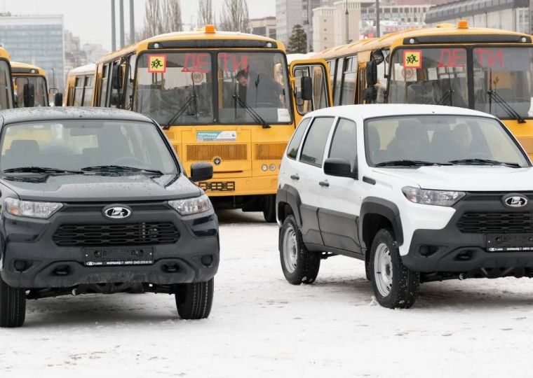 ​Более 40 сельских школ Прикамья получили новые автобусы