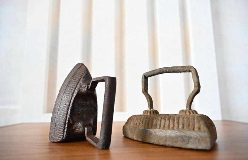 В Перми строители нашли два раритетных утюга