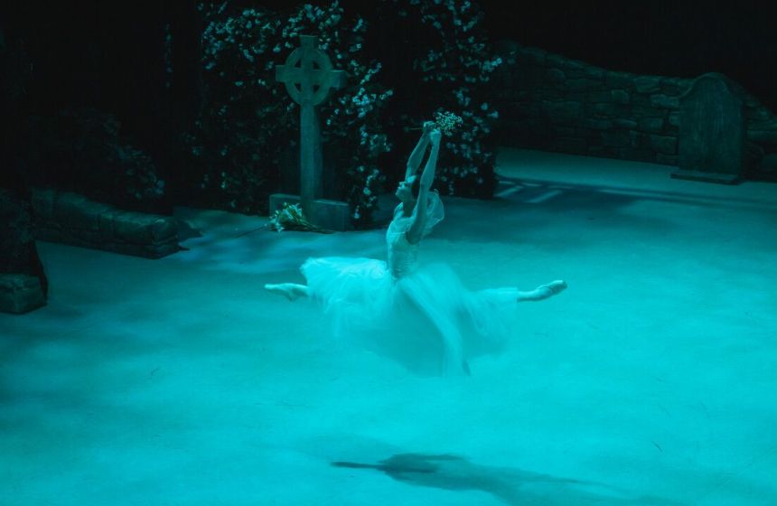 Прима-балерина Булган Рэнцэндорж: «Мама видела мою судьбу!…»