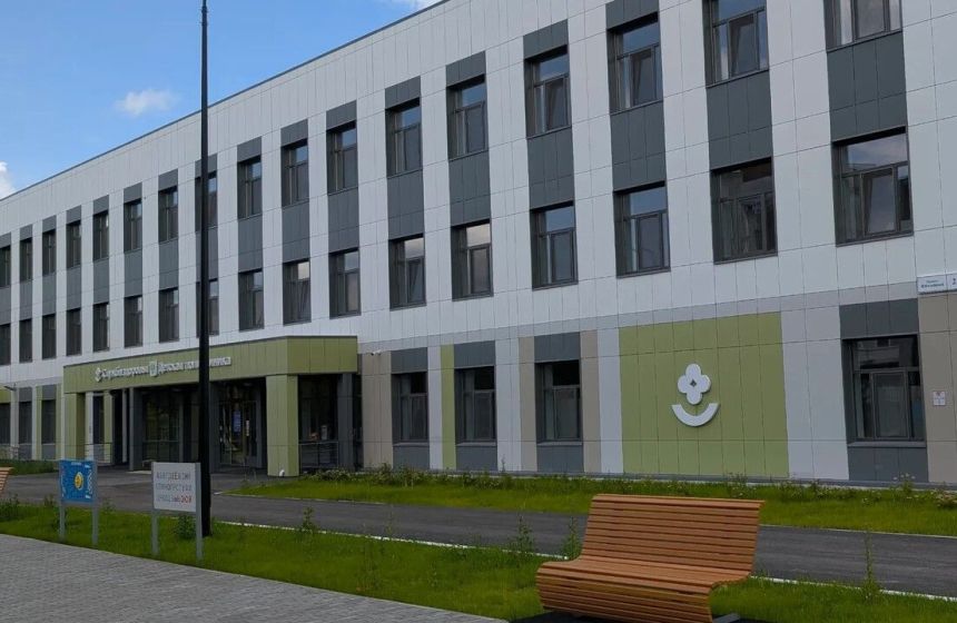 Новую детскую поликлинику ввели в эксплуатацию в Соликамске 