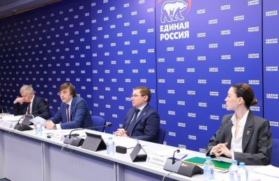 ​«Единая Россия» и Минпросвещения провели Всероссийский штаб по капремонту и строительству учреждений образования
