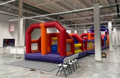 ​В Перми для юных гостей «Экспо-катка» открылась игровая зона с батутами