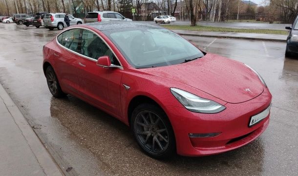 ​Электромобили есть, роста нет: почему рынок электрокаров в Прикамье буксует