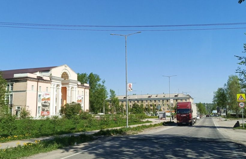 Дефект на трубопроводе устраняют в Кизеле