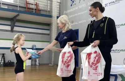 В Пермском крае юные гимнастки встретились с чемпионкой России