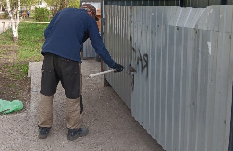 В Перми за первую половину января 2026 года устранено 65 незаконных граффити