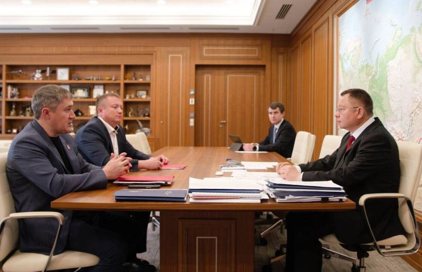 Встреча с главой Минстроя России: обсуждение строительства и форума малых городов  