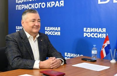 ​Председатель Заксобрания Прикамья Валерий Сухих подал документы на праймериз «Единой России»