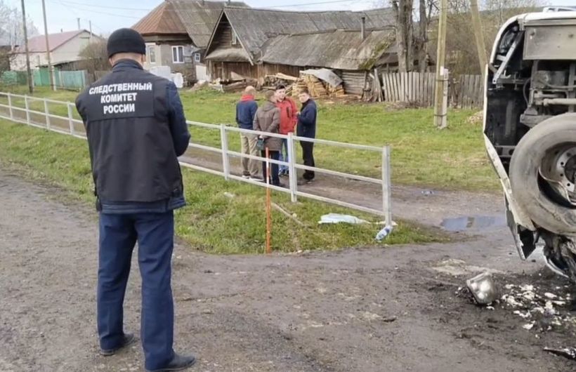 Автобус с туристами опрокинулся в кювет в Суксунском округе. Есть пострадавшие
