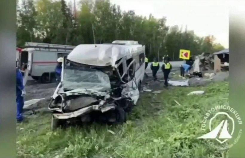 ​Автобус с пермской баскетбольной командой попал в серьезное ДТП в Челябинской области