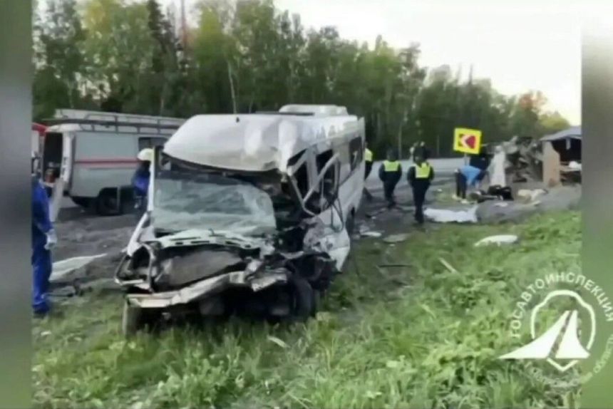 ​Автобус с пермской баскетбольной командой попал в серьезное ДТП в Челябинской области