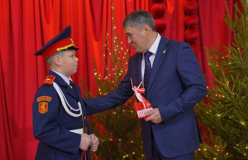 ​Семьи и детей, ставших примером для всего региона, отметили в Прикамье