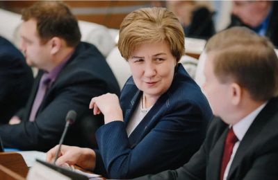 «Звезда» поздравляет милых дам с наступающим 8 марта