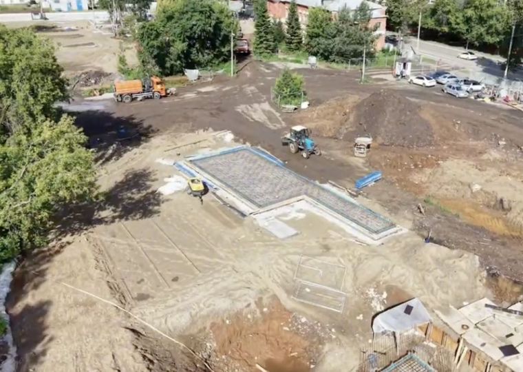 Будущий Александровский сквер в Перми постепенно обретает свой облик