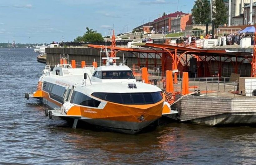 В Перми начинает работу скоростной маршрут судна на подводных крыльях «Метеор-120Р»
