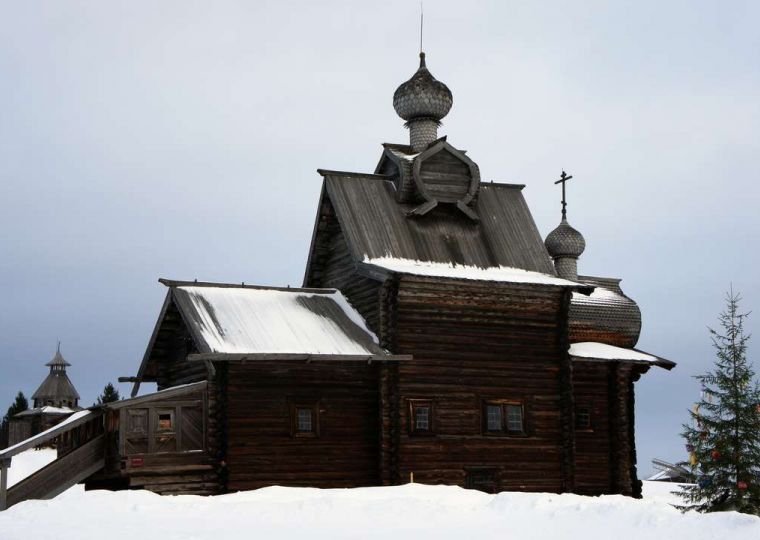 В Хохловке завершается реставрация церкви Преображения Господня из села Янидор