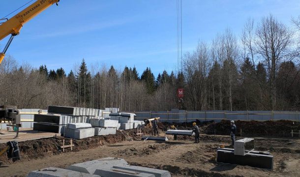 ​В Прикамье начали возводить две новые школы
