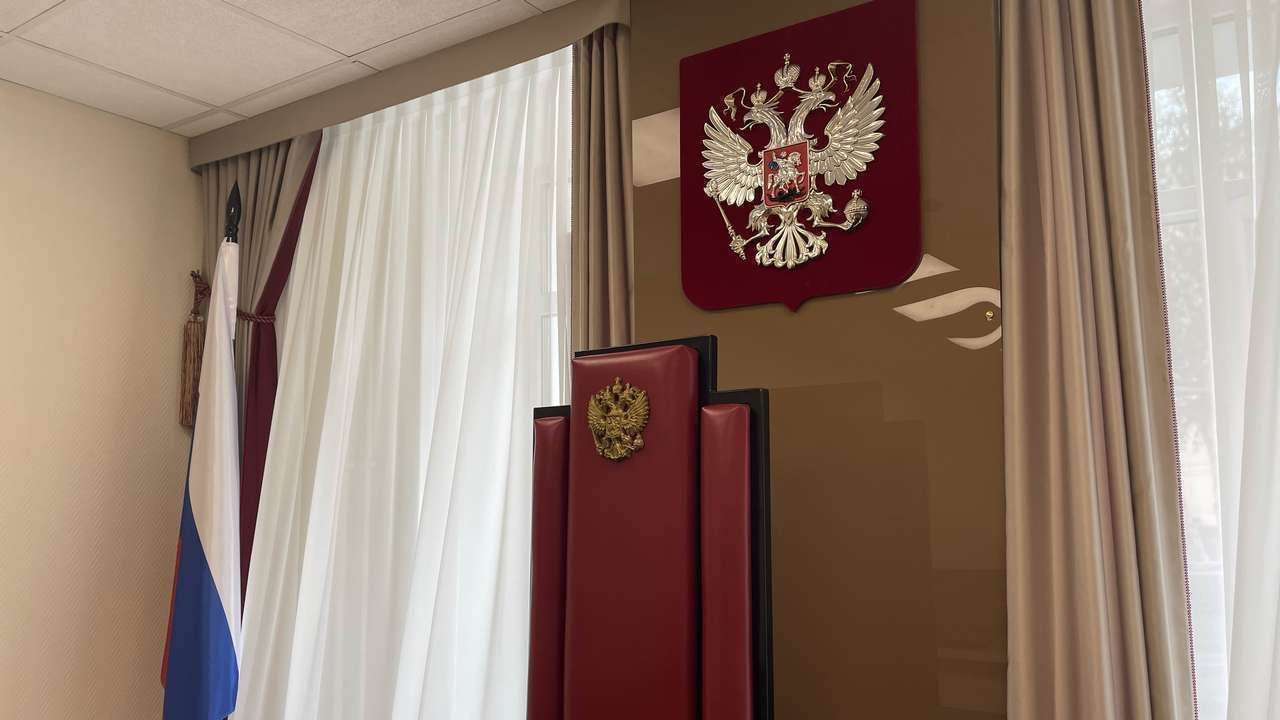 В Перми суд впервые напрямую лишил мандата депутата краевого парламента