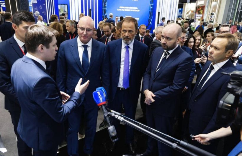 ​Регионы ПФО заключили на ПМЭФ-2025 соглашения на 450 миллиардов рублей
