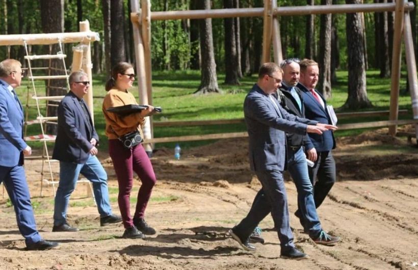 ​Глава Перми проверил ход благоустройства Черняевского леса