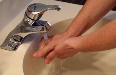 Прокуратура устраняет нарушения в подаче горячей воды в Березовке  
