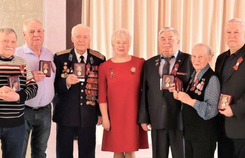 ​Пермское предприятие поздравило ветеранов с 80-летием Великой Победы