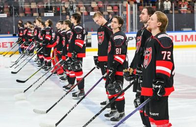 ​«Молот» уступил «Омским Крыльям»