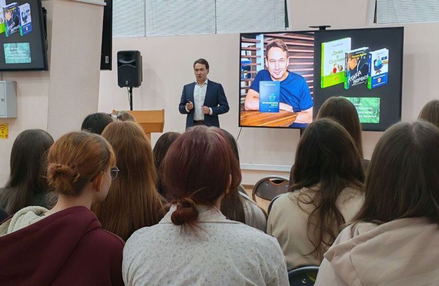 Место встречи писателей и читателей: в Горьковке открылся клуб «Литературный дом»