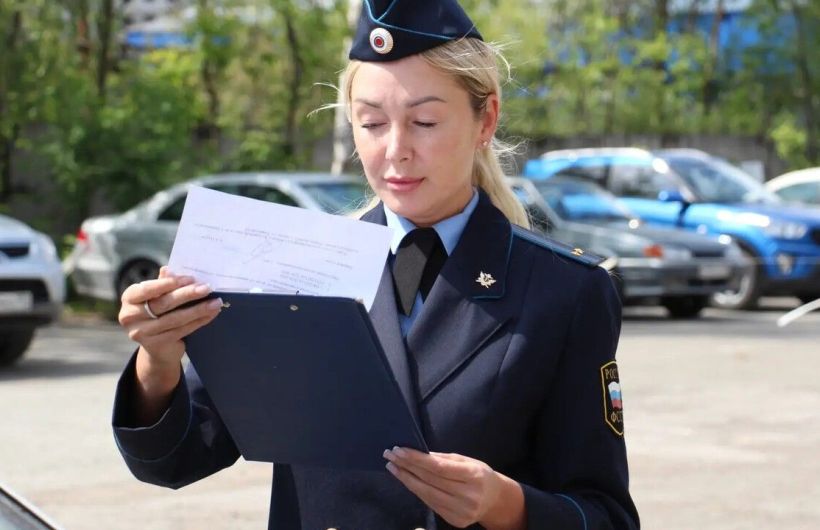В Перми в Камской Долине снесли самовольное здание после вмешательства приставов