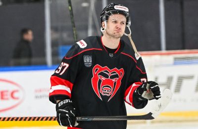 ​Спортобзор: «звездочки» уступили чемпиону России, а «Молот» обновляет состав