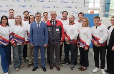 Работники НПО «Искра» получили федеральные и региональные награды