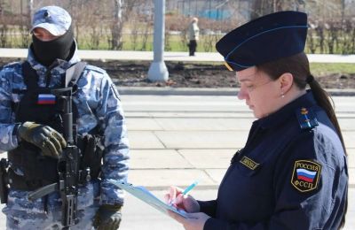 ​В Соликамске по решению суда временно закрыли торговый центр