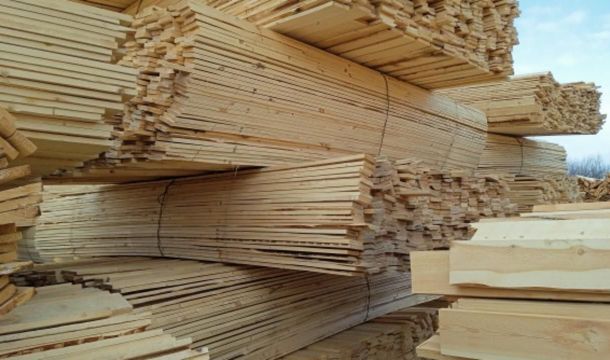 ​Из Пермского края в другие регионы РФ экспортировали почти 130 тысяч кубометров лесоматериалов