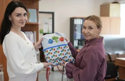 Ко Дню знаний дети сотрудников филиала «Азот» получили подарки