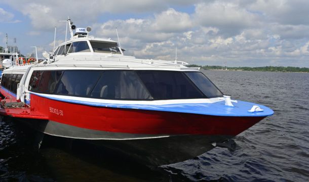 «Восход» готовится к навигации: в Пермь прибыло восстановленное судно на подводных крыльях