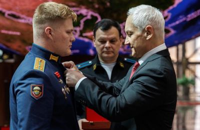 Эммануил Давыдов удостоен звания Героя России