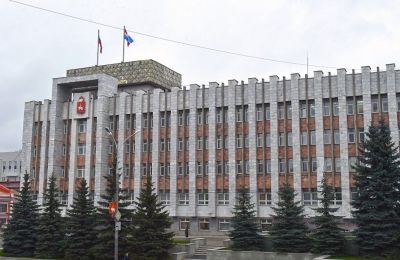Жителям поврежденного при атаке БПЛА дома в Перми возместили ущерб за утраченное имущество