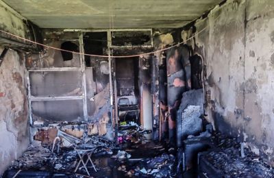 Оба ребенка в тяжелом состоянии: в Перми 14-летний подросток вытащил из горящей квартиры 8-летнюю сестру