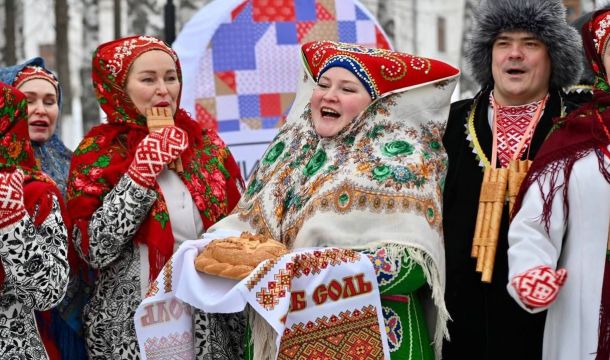 ​Квартиры для переселенцев и 100-летие Коми-Пермяцкого округа: рабочий визит губернатора в Кудымкар 