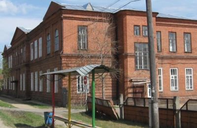 В Чердыни объявили торги по историческому зданию больницы