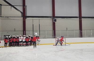 ​В Перми открыли ледовый комплекс «Красная машина» в микрорайоне Ива