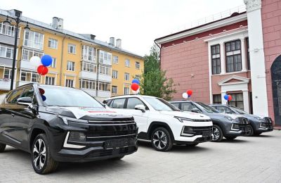 ​Четыре ветерана СВО в Прикамье получили ключи от автомобилей с ручным управлением