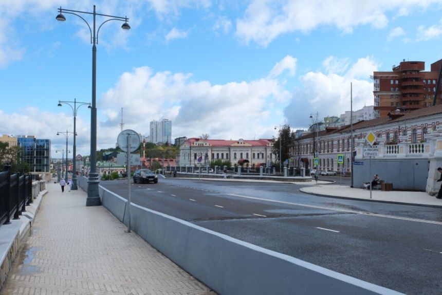 По обновленному путепроводу на Монастырской в Перми открыли движение