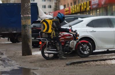 ​В Прикамье вырос спрос на курьеров. Увеличились и предлагаемые им зарплаты