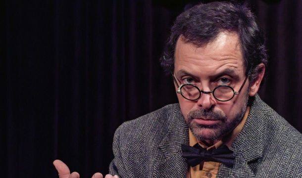 Фестиваль МОНОфест откроется 9 октября спектаклем по Даниилу Хармсу