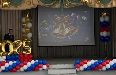 Золотой выпускной: во сколько в 2025 году обойдется сбор выпускника на праздник в Пермском крае